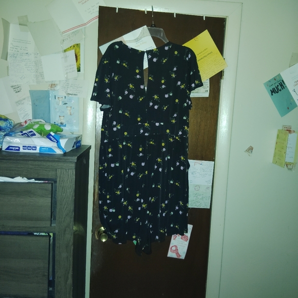 TORRID Black Floral Studio Knit Romper 2XL - Picture 9 of 11